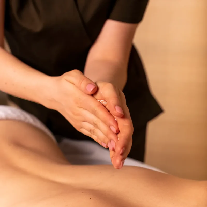 massaggio_al_collagene